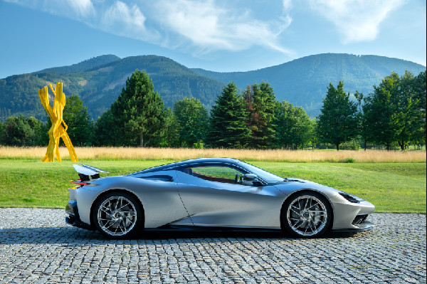 New Pininfarina Galleria in Čeladná