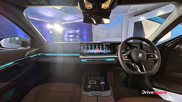 BMW 5 Series LWB Dash