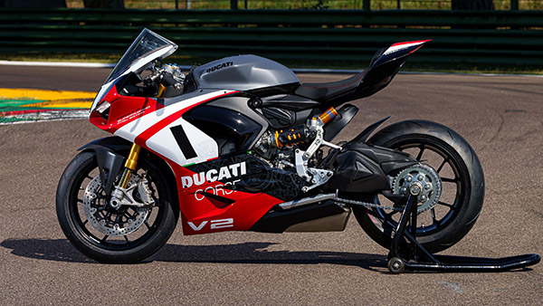Ducatis Tribute To Superquadro Engine 3