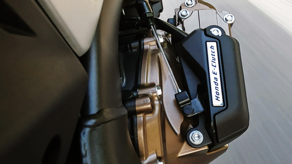 Honda E-Clutch Transforms Riding 1