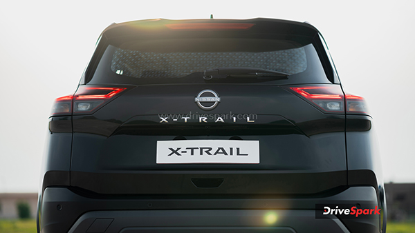 Nissan X-Trail Review tailgate