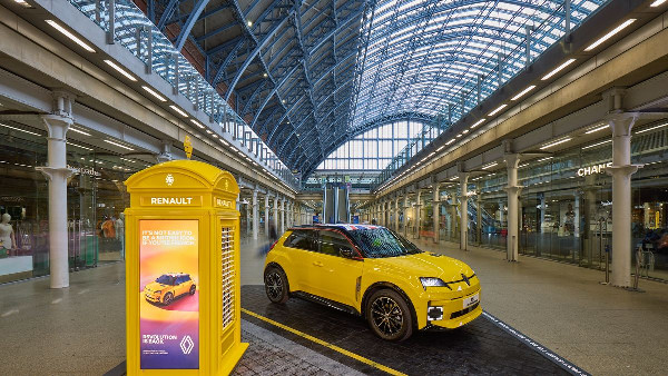 Renault 5 E-Tech Debuts in London