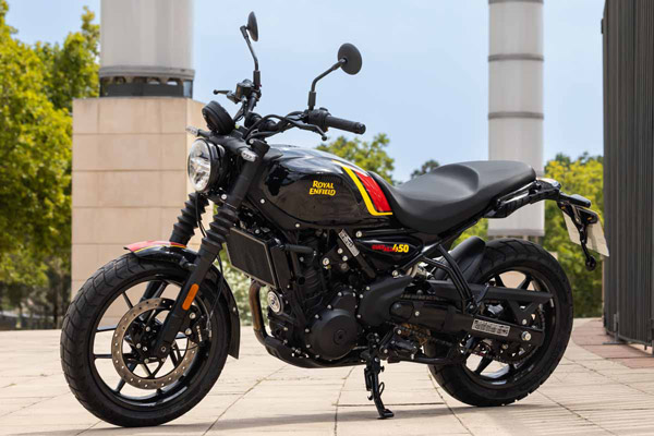 royal enfield guerrilla playa black