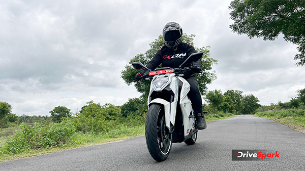 Ultraviolette F77 Mach 2 Review front design