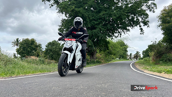 Ultraviolette F77 Mach 2 Review tracking