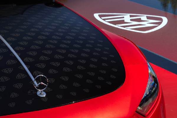 New Maybach SL: Peak of Open-Air Luxury