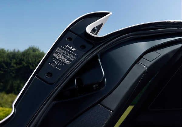 Bespoke Battista Celebrates Cambiano