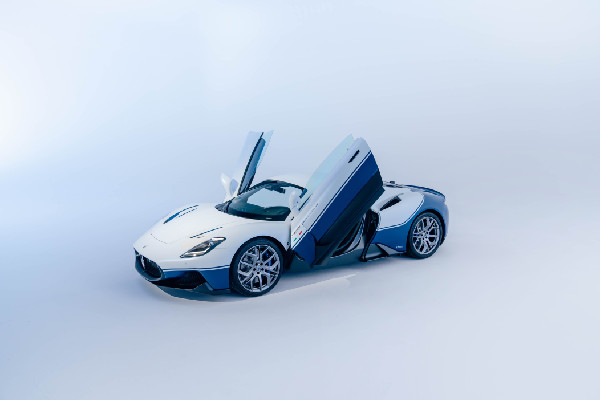 Maserati's MC20 Global Reveal