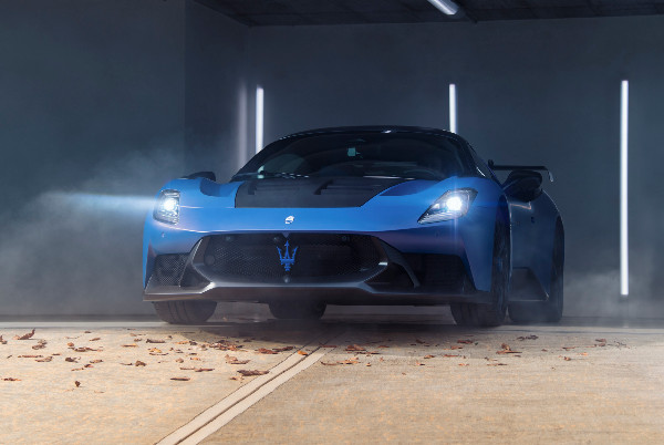 Maserati GT2 Stradale Premieres