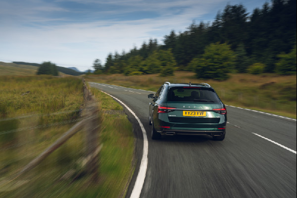 Škoda's Tribute: Superb Sleeper Edition