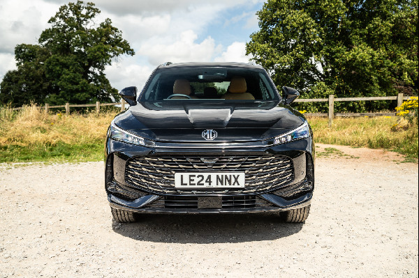 New MG HS Launch: UK Exclusive