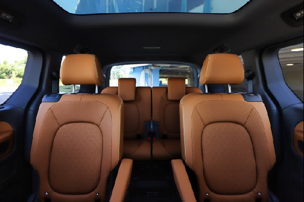 2025 ID. Buzz: Prices & Interiors