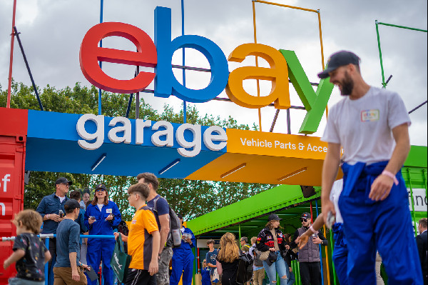 eBay Stage Lights Up Silverstone Festival