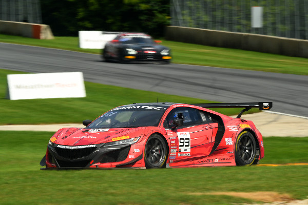 Acura and Honda Shine at Road America