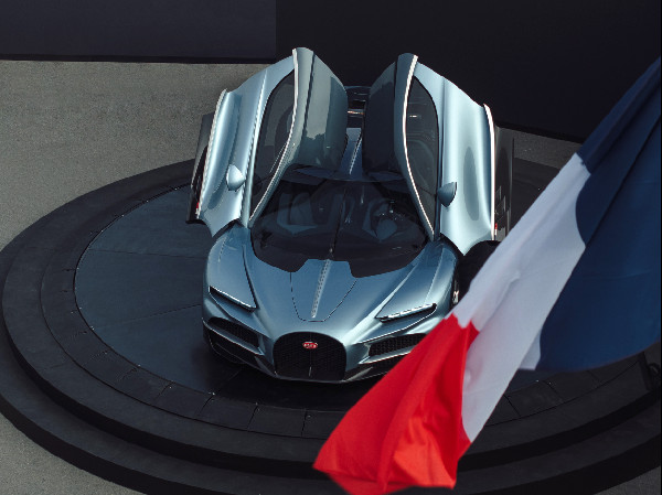 Bugatti's New Era Begins at Monterey