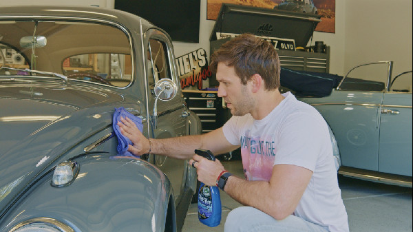 Daniel Suarez Joins Turtle Wax