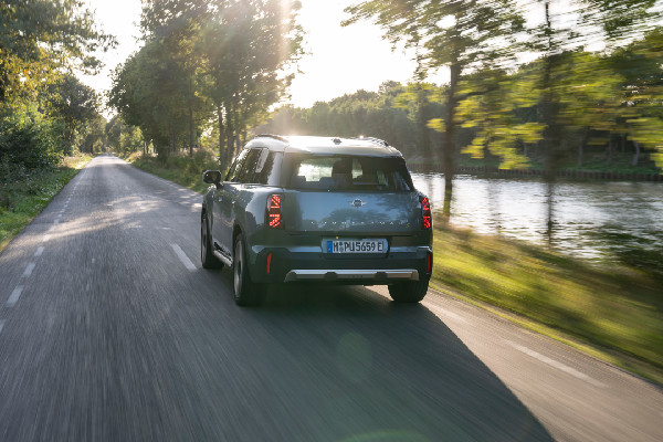 MINI's Electric Milestone: Countryman SE ALL4