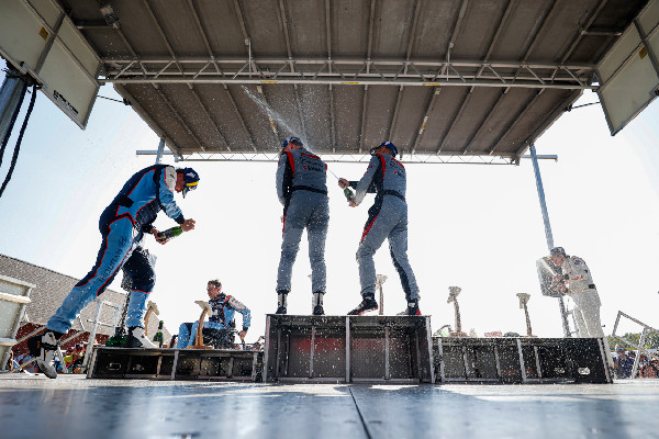 Hyundai Tops at Virginia Raceway