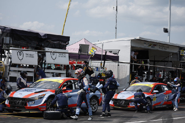 Hyundai Leads IMSA Championship
