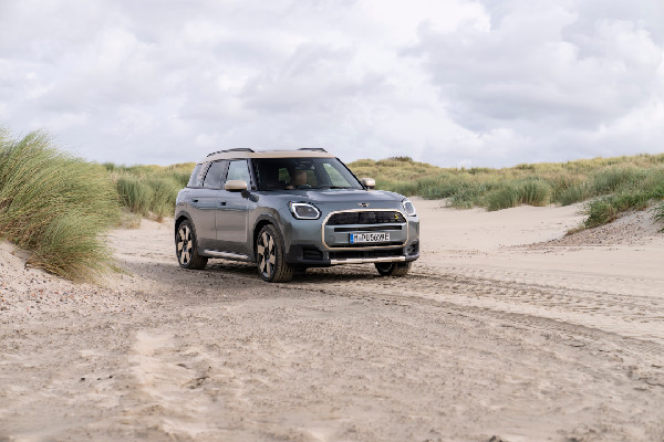 MINI's Electric Milestone: Countryman SE ALL4