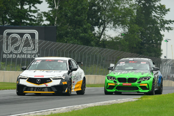 Acura and Honda Shine at Road America