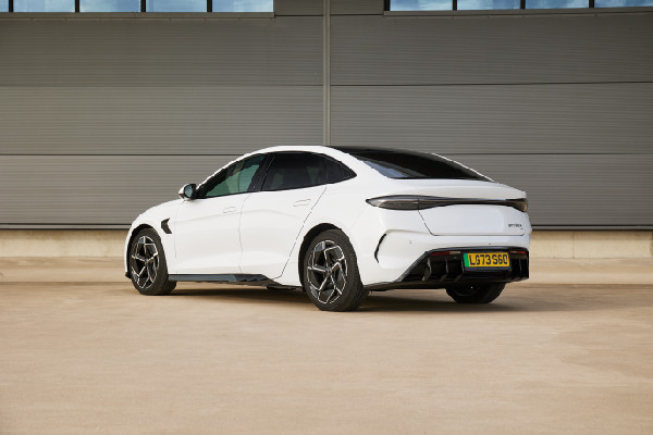 BYD SEAL Wins at Car of the Year