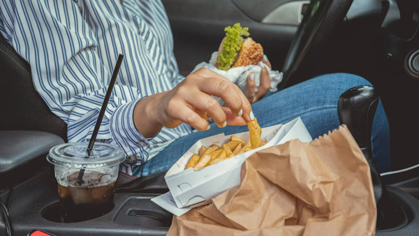 eating in car