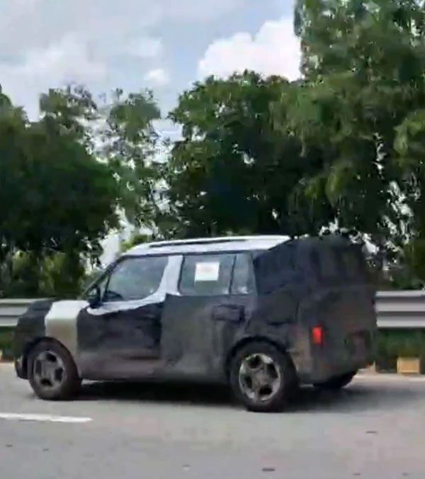 Kia Clavis New SUV Spotted Ahead Of India Launch