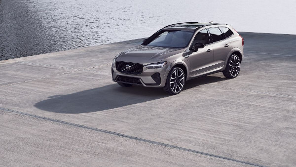 Volvo Tops 2024 Auto Awards