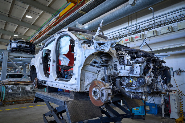 BMW Leads in Automotive Recycling