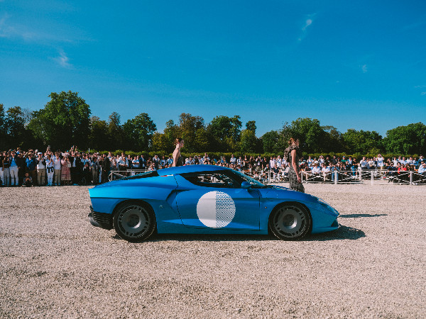 AGTZ Twin Tail Meets Vionnet Paris in Couture