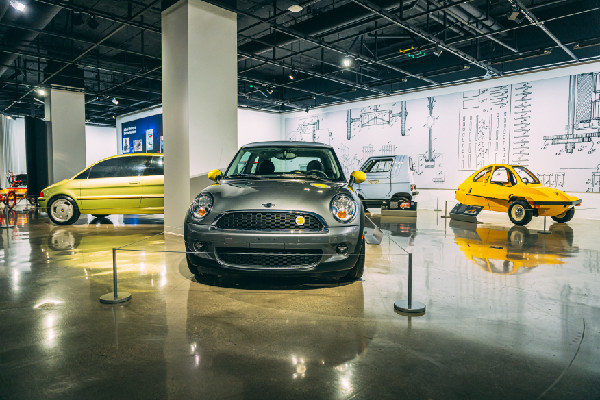 BMW Highlights Electromobility at Petersen Exhibit