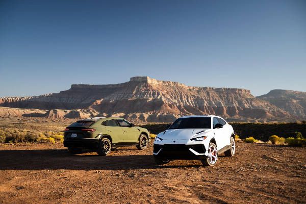 Lamborghini Urus S Explores Zion National Park