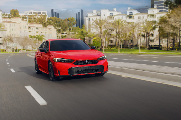 Honda Hybrid Wins Top Engine Award