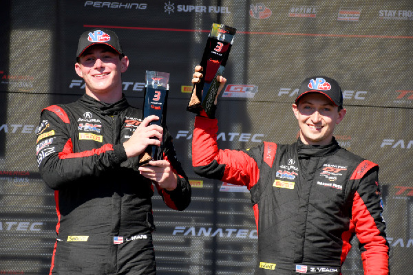 Acura & Honda Win at Barber Motorsports