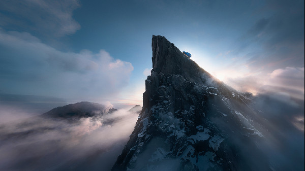 Cooper Stars in Electric G-Class Ad