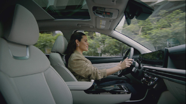Hyundai's Rightsizing Campaign for Hispanic Drivers