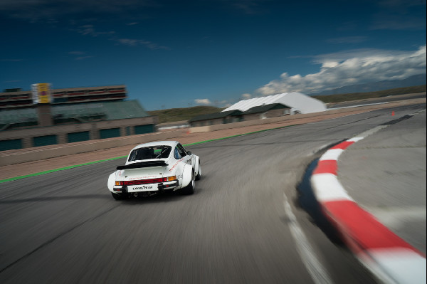 Luftgekühlt 10 Celebrates Porsche Turbo Anniversary