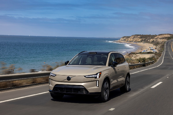 Volvo EX90 SUV Launches