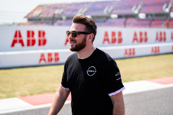 Rowland & Nato Join Nissan Formula E