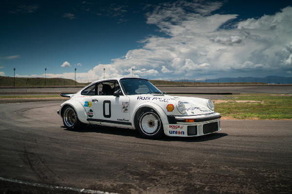 Luftgekühlt 10 Celebrates Porsche Turbo Anniversary