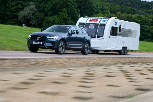 Volvo XC60 Crowned Towcar of the Year 2025