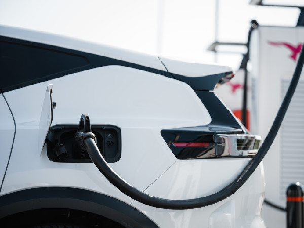Polestar Launches Plug & Charge for Easier EV Charging