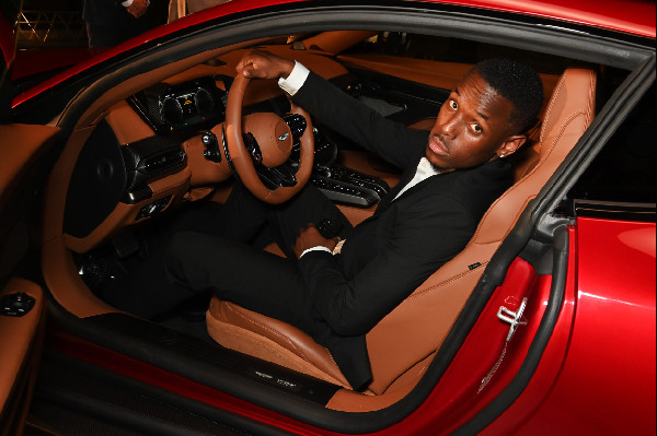 New Aston Martin Vanquish Unveiled