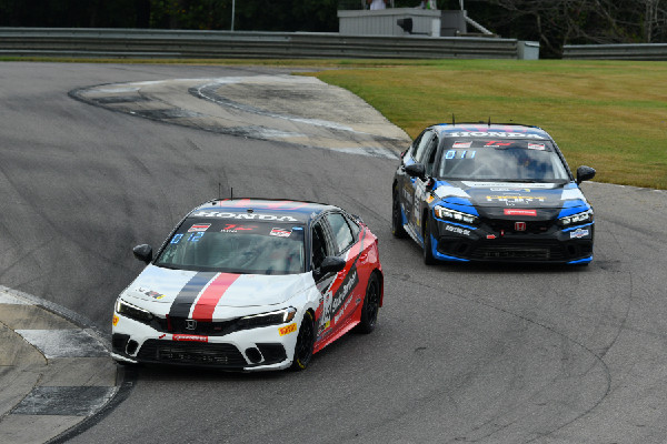 Acura & Honda Win at Barber Motorsports