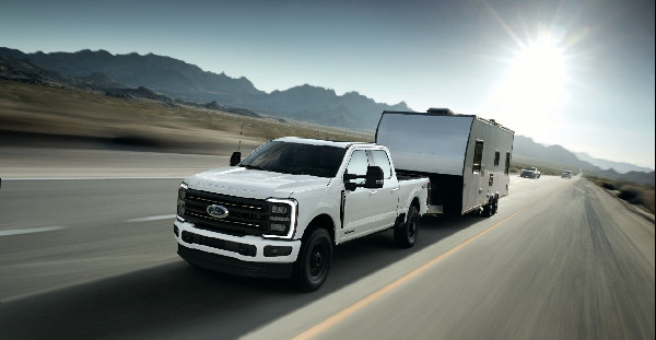 2025 Ford F-Series Super Duty Order Banks Open