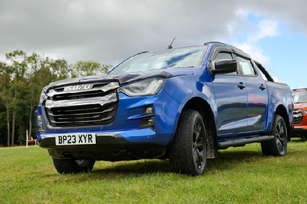 Isuzu and Blenheim Palace: Year Two