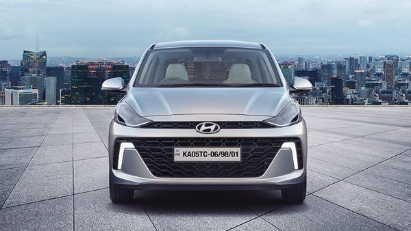 Hyundai s AURA Hy-CNG E Trim Launch