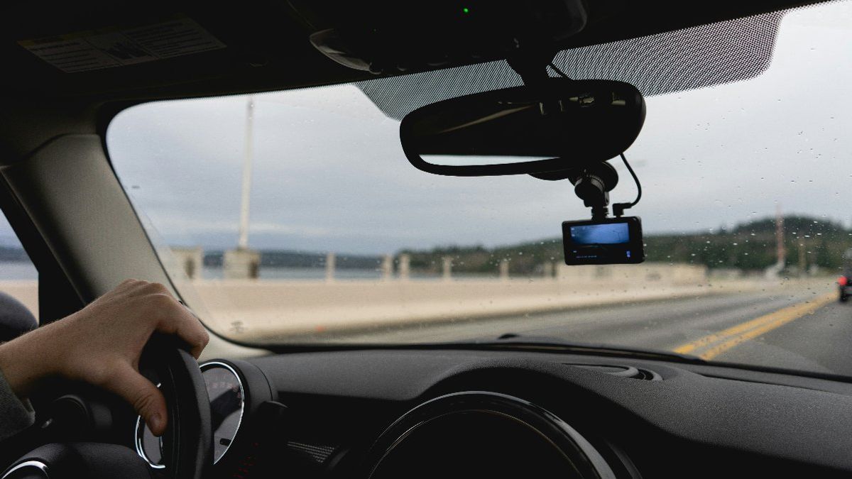 Essential Car Accessories For Driving In India Safety, Comfort, And