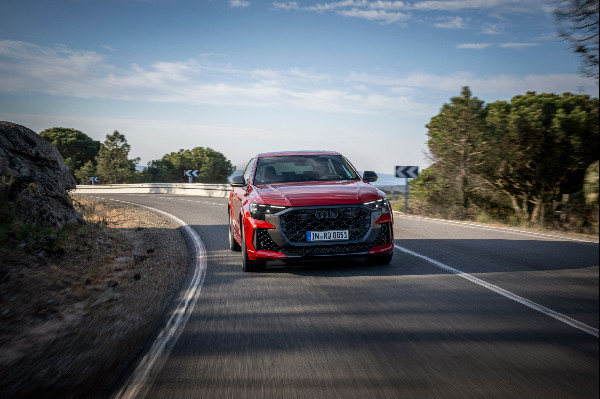 Introducing the 2025 Audi RS Q8 Performance